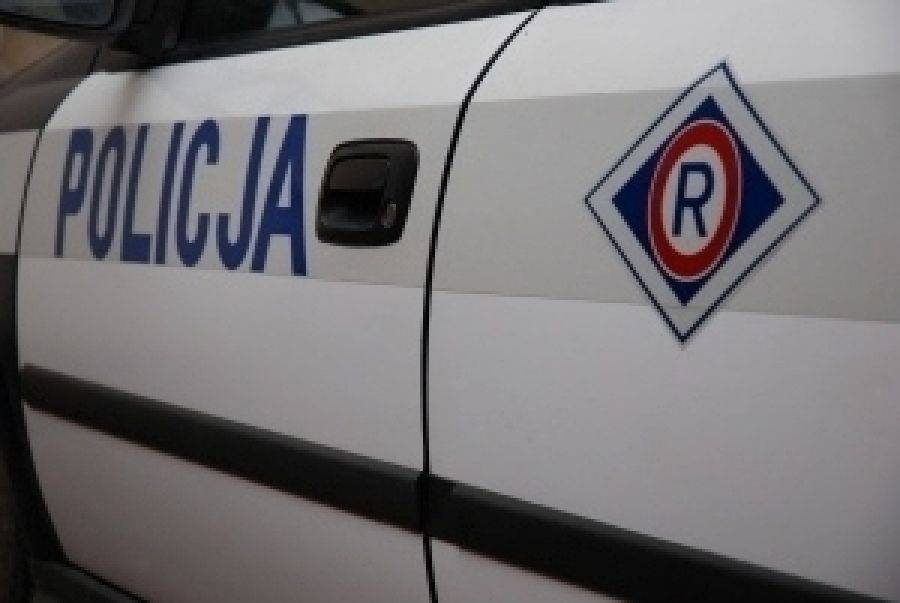 Myślał, że wszystko mu wolno. Miał broń, jechał po alkoholu, nie zapłacił za paliwo.