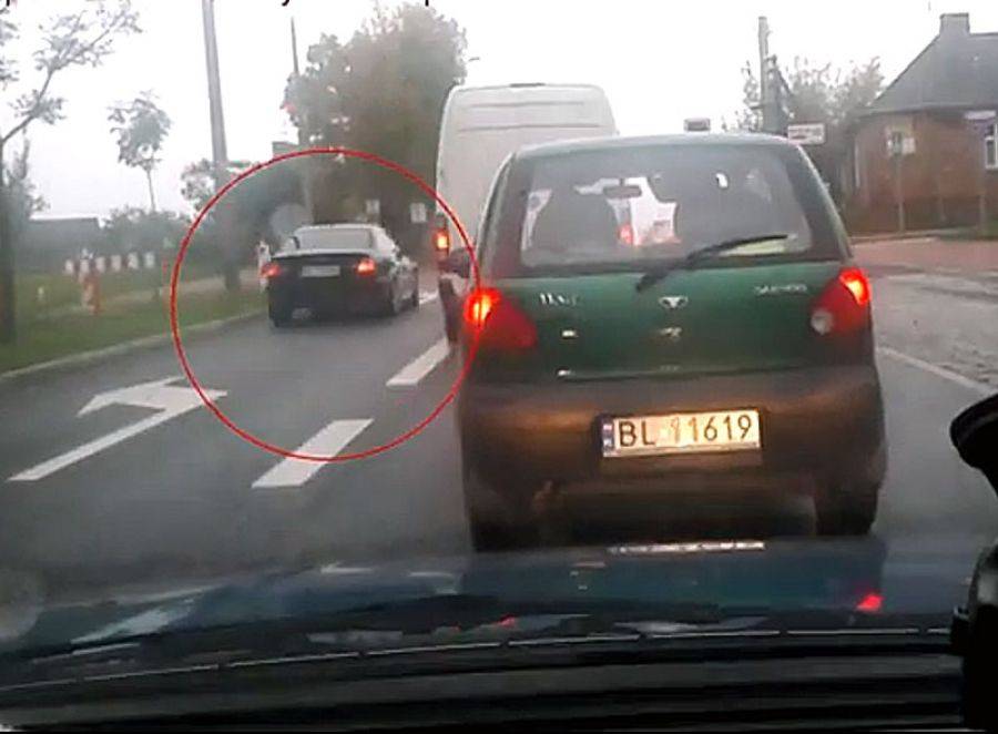 Wzburzona czytelniczka - spryciarz z BMW bez skrupułów wymusza pierwszeństwo