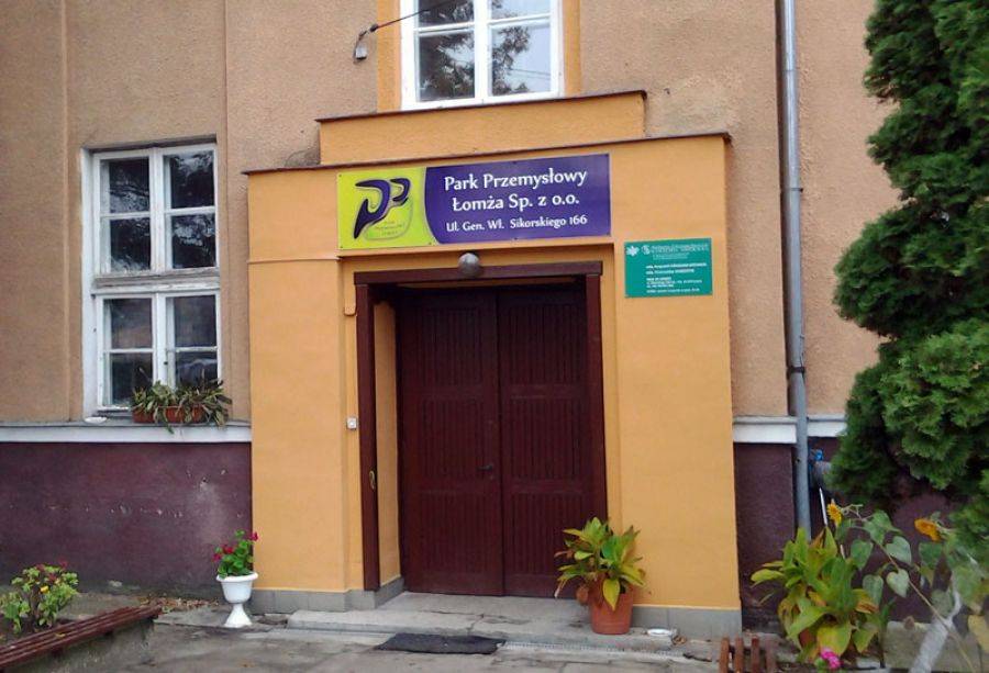 Oferty na biurowiec Parku wciąż za drogie