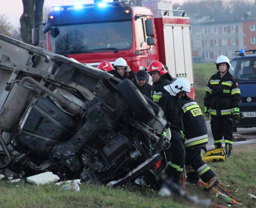 Jedna ofiara śmiertelna w wypadku w Marianowie [FOTO]