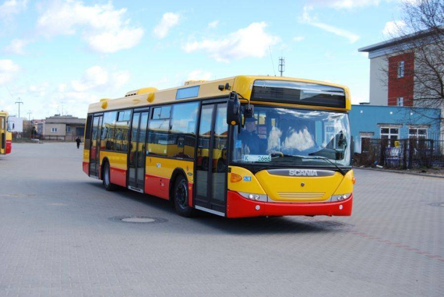 Jeździmy, bo nie mamy wyboru. Miejskie autobusy pod lupą.