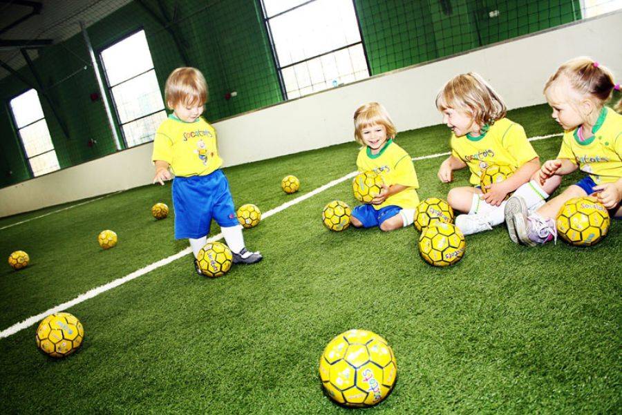 Brazilian Soccer Schools oraz Socatots rozwijają pasję do sportu i piłki nożnej w Łomży