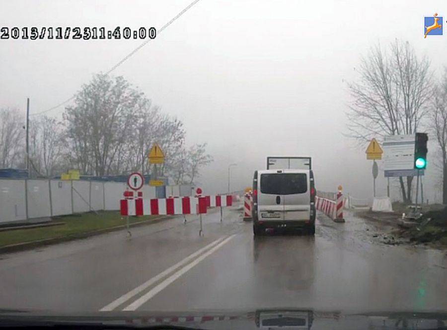 Wahadła, objazdy i zamknięty most. Zobacz, jak wygląda remontowana droga. [VIDEO]