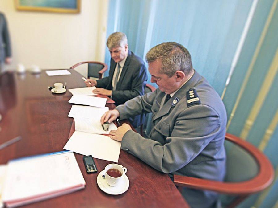 Narkotyki w PWSIiP? Policja zacznie działać na terenie uczelni bez zgody rektora.