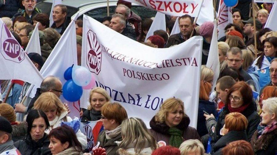 Związek czeka na nauczycieli. Dofinansowuje wczasy i pomaga prawnie.