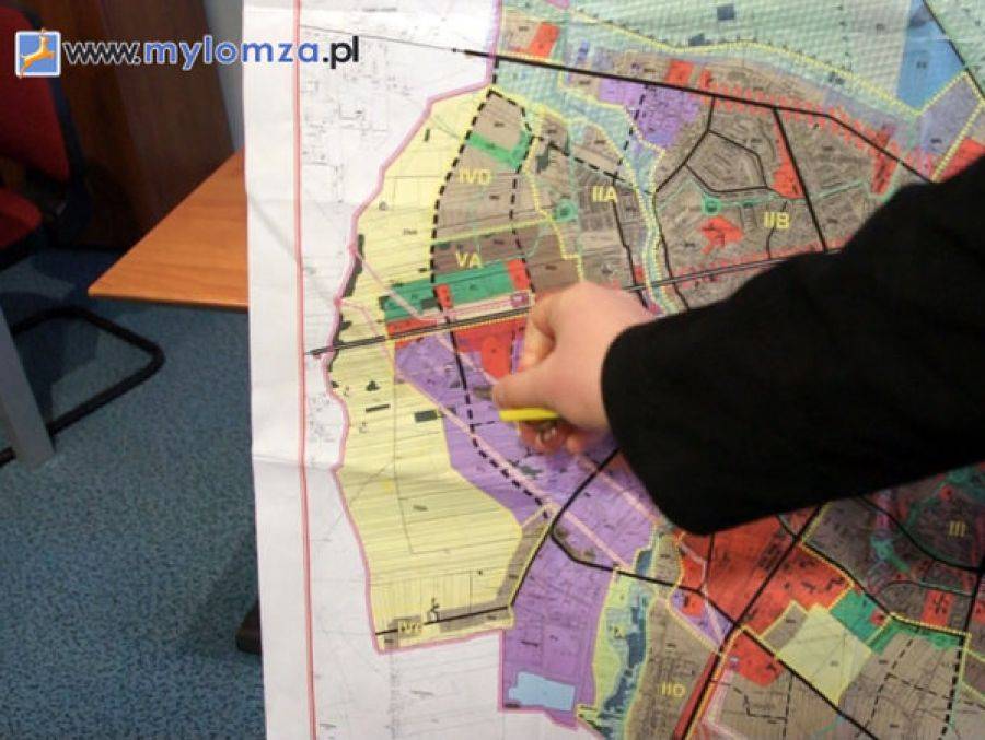 Dziś budują ul. Meblową, w planie mają nowe Osiedle Zachód. Łomża ma się rozbudować. [VIDEO]