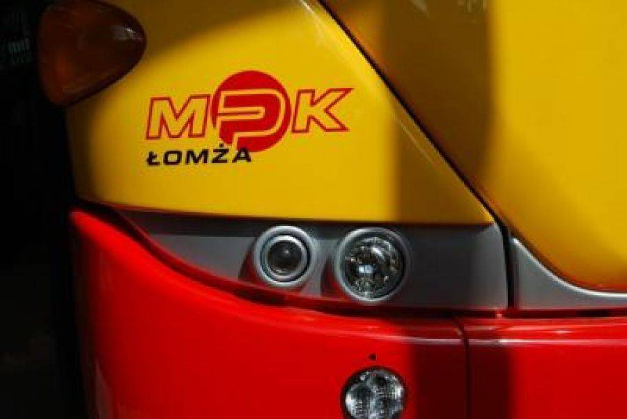Od dziś bilet autobusowy kupisz przez telefon. W marcu o połowę taniej.