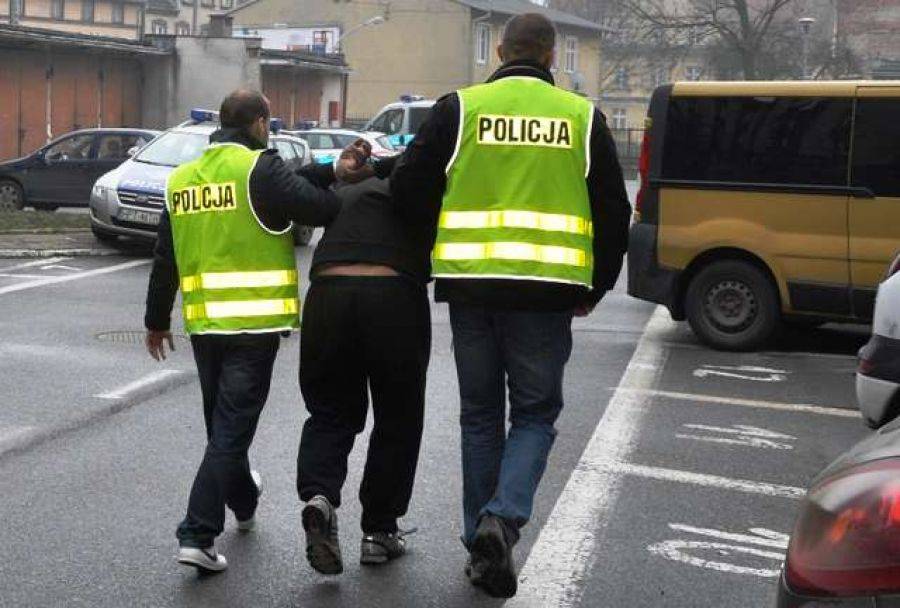 Chcieli uciec przed policją. Byli bez szans.