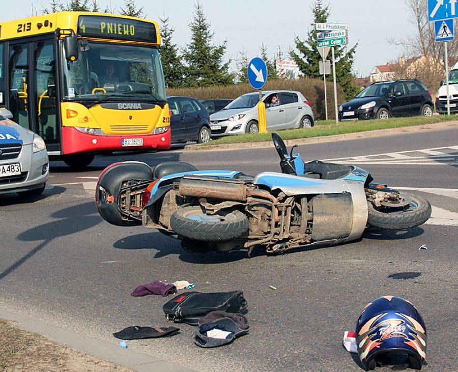 Kierowca skutera kompletnie pijany [FOTO]