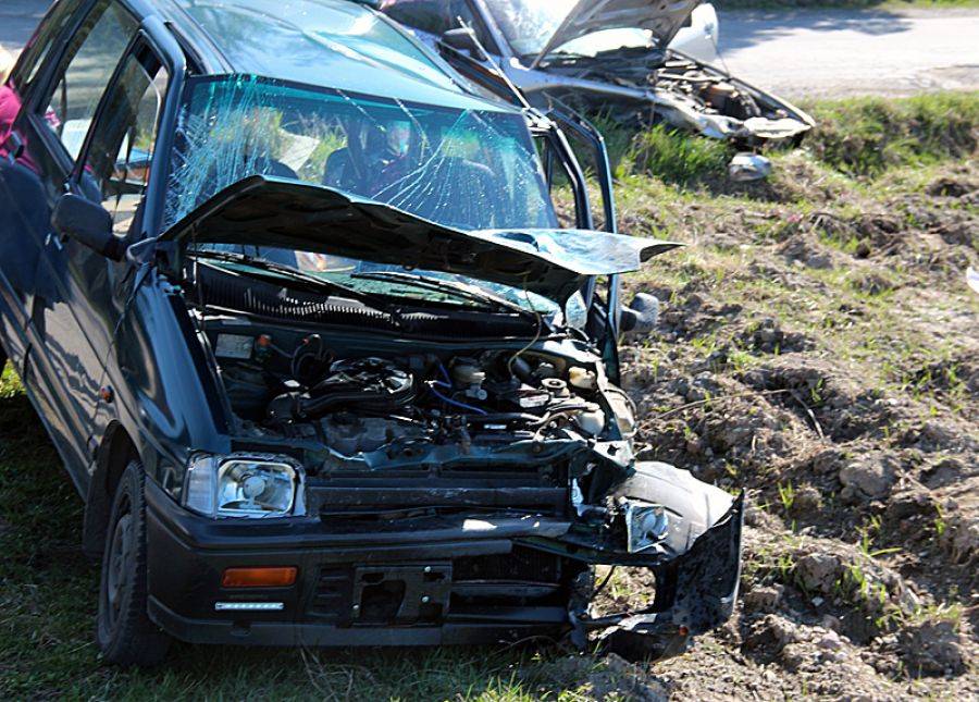 Kupiski: Audi zderzyło się z tico. Cztery osoby w szpitalu. [FOTO]