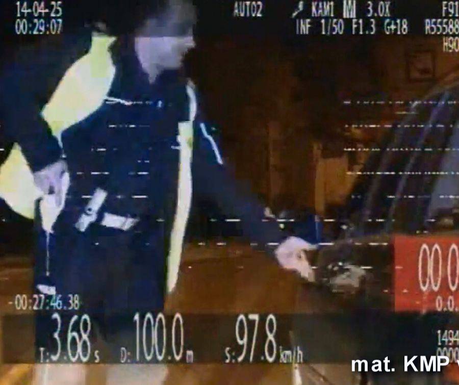 Pościg ulicami Łomży. Litwin uciekał z narkotykami! [VIDEO]