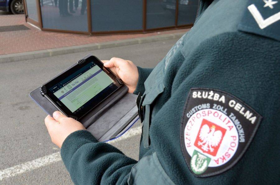 Co cudzoziemcy wywożą z podlaskiego? Zakupy na kilkaset milionów złotych.