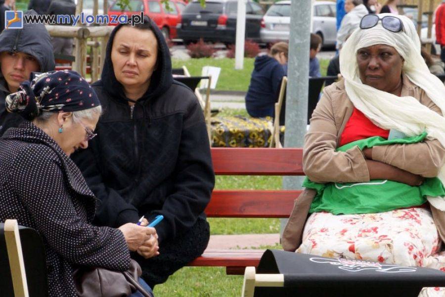 Dziś wszyscy mieszkają w Polsce. Uchodźcy i cudzoziemcy w Łomży. [FOTO i VIDEO]