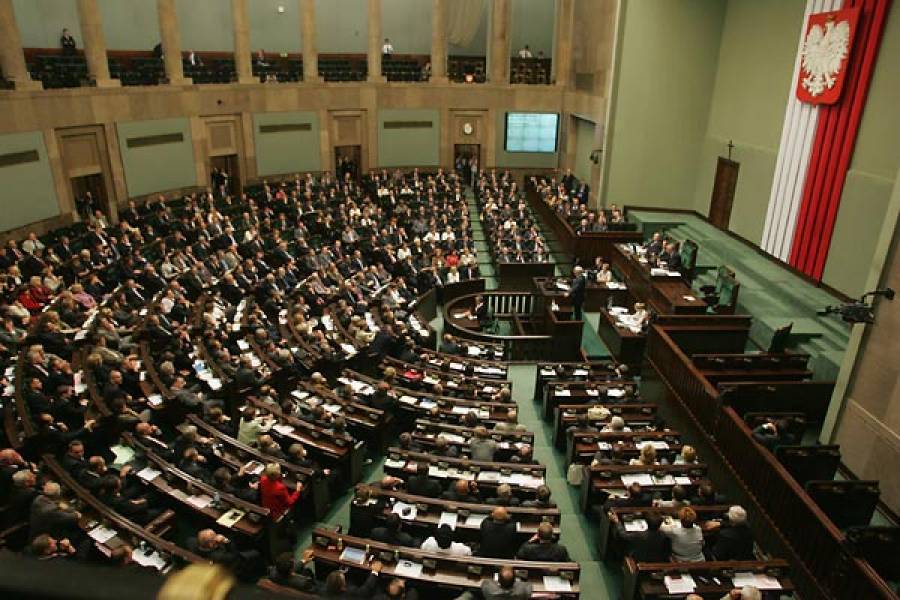 Posłowie: 35 tys. zł tylko na paliwo