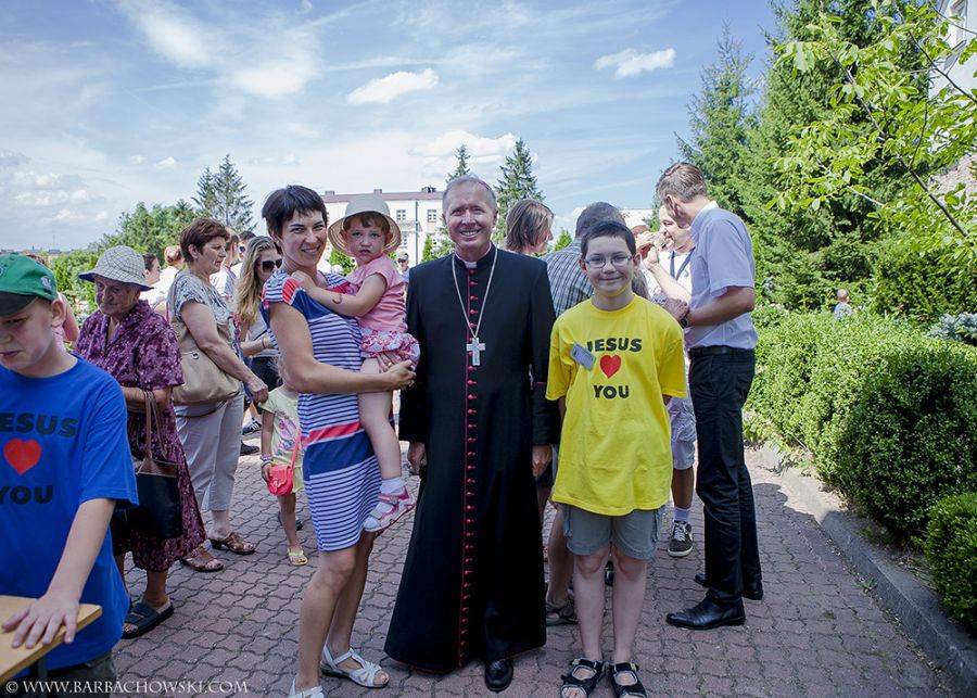 Radosne spotkanie w ogrodach biskupich [FOTO i VIDEO]