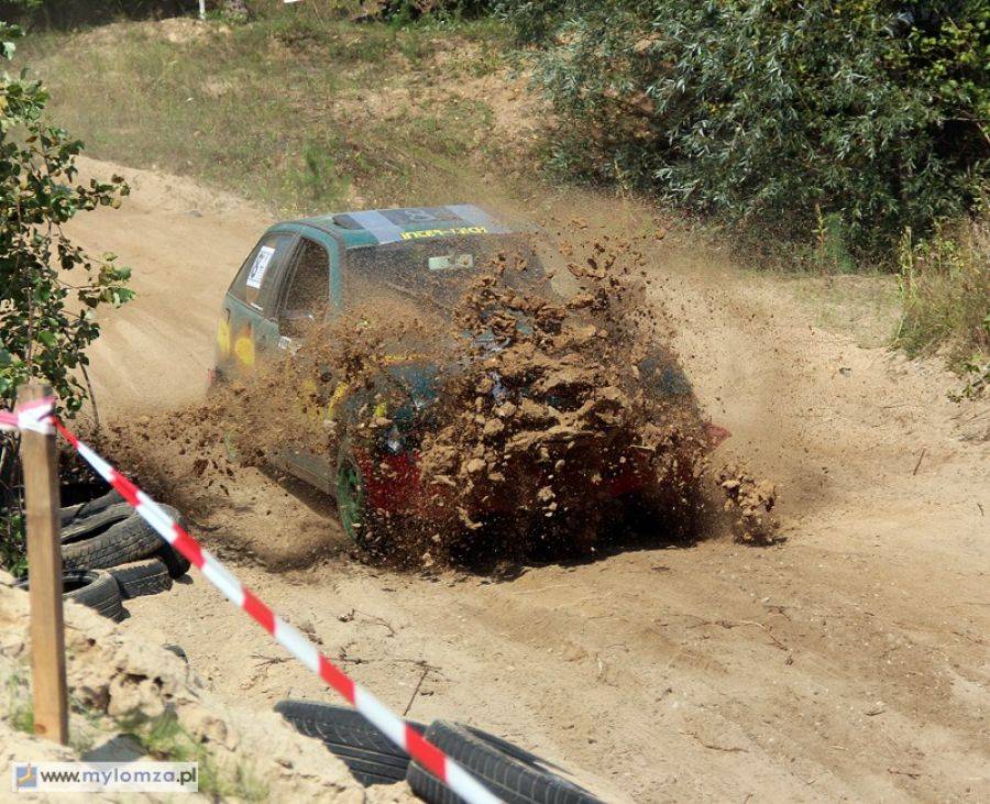 Wyścig złomów, czyli Wrak Race już za nami! [FOTO i VIDEO]