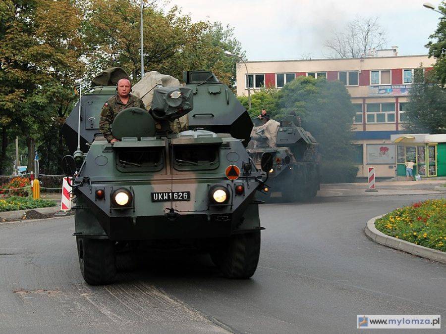 Z Defilady przez Łomżę [FOTO i VIDEO]