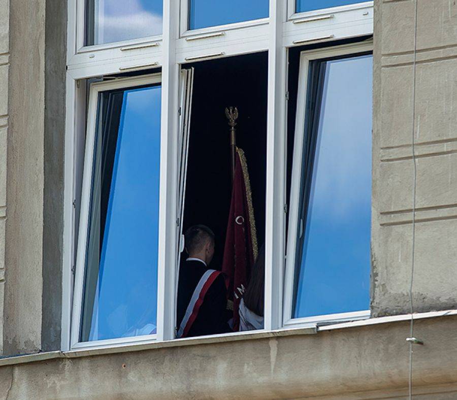 Komu przysługuje rządowa 