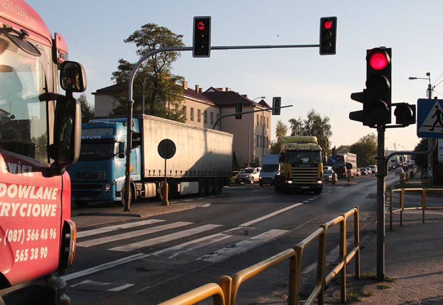 Światła w Piątnicy zakorkowały pół Łomży [FOTO i VIDEO]