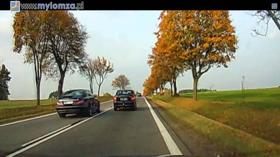 Kolejni wariaci drogowi nagrani kamerką [VIDEO]