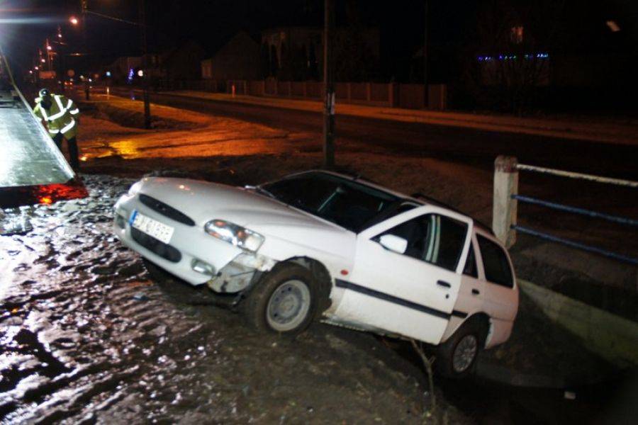 Po pijanemu i za ostro na wstecznym [FOTO]