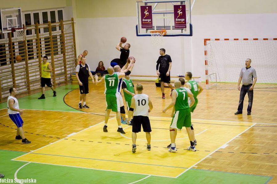 I runda rozgrywek Miejskiej Ligi Koszykówki za nami. Przed nami mecze rewanżowe i playoff-y !