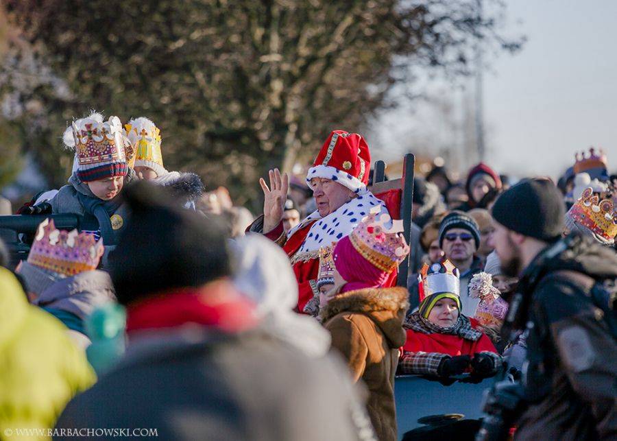 Orszak Trzech Króli przeszedł przez Łomżę [FOTO i VIDEO]