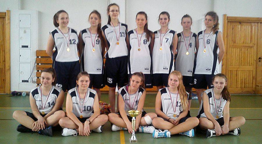 Koszykarki z PG 8 najlepsze w mieście