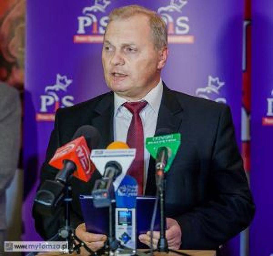 Po górnikach i rolnikach przyszedł czas na pielęgniarki? Łomżyński poseł interpeluje