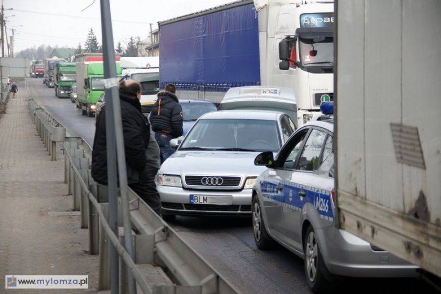 Łomża – Piątnica. Przejechać w godzinach szczytu to dramat… czasami! [FOTO]