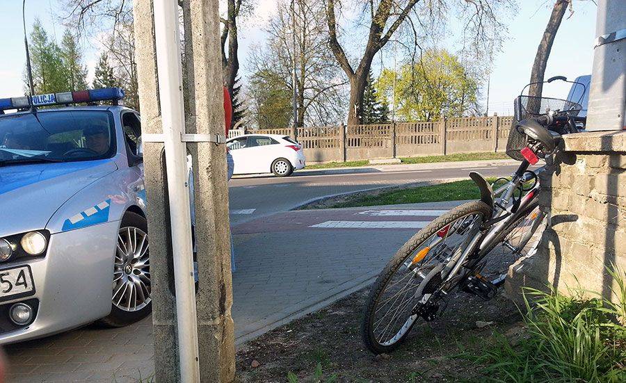Rowerzystka potrącona na Przykoszarowej