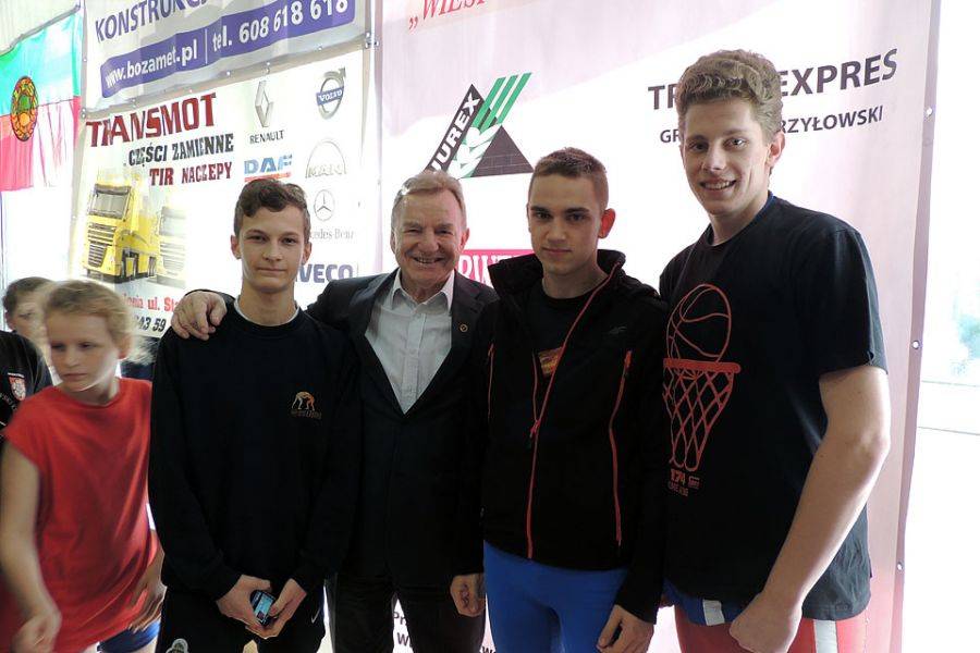 Indywidualne i drużynowe podium zapaśników [FOTO]
