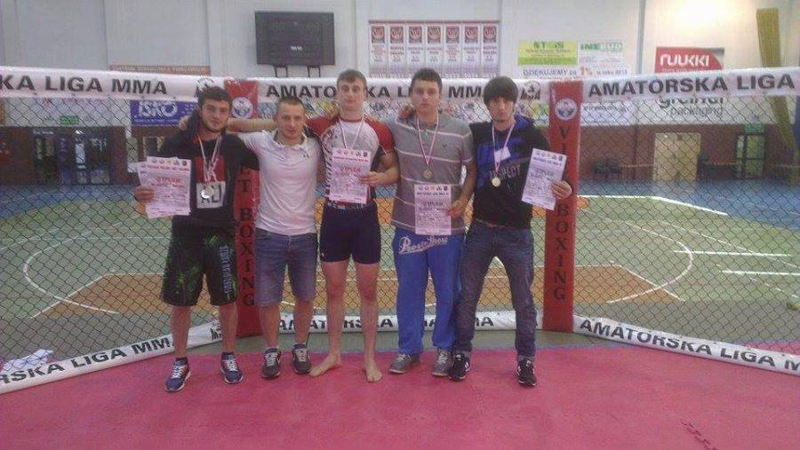 Medale fighterów. Roszkowski Akademickim Mistrzem Polski!