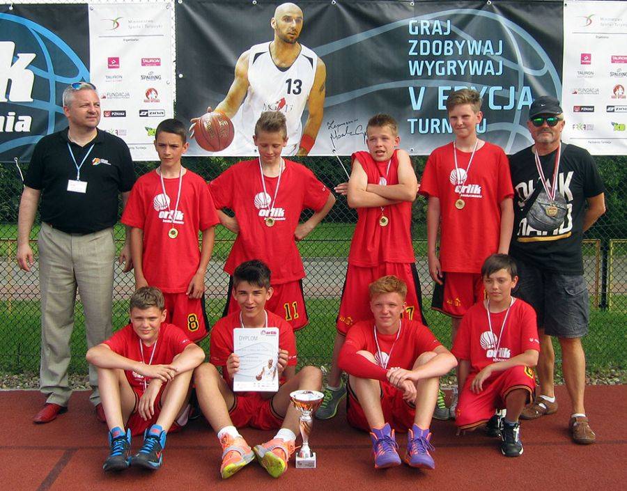 Drużyna chłopców UKS „Dziewiątka” Łomża wśród najlepszych w Polsce w „Orlik Basketmania 2015” [FOTO]