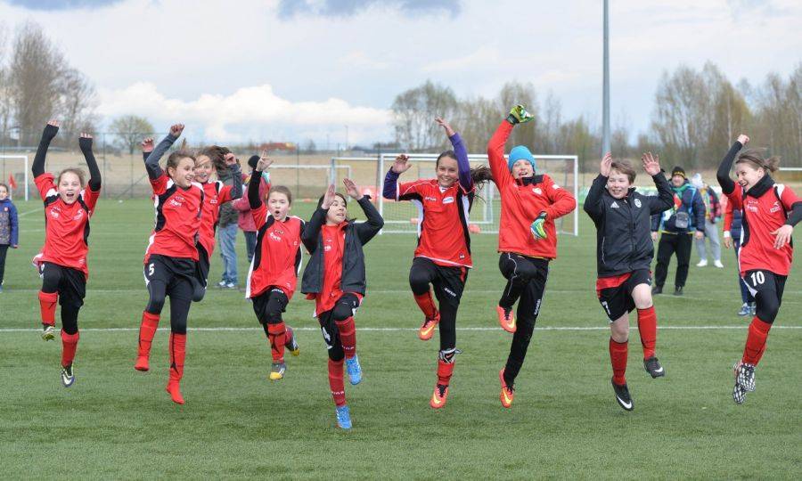 Ostatnie miejsca w klasie sportowej dziewcząt o profilu piłkarskim