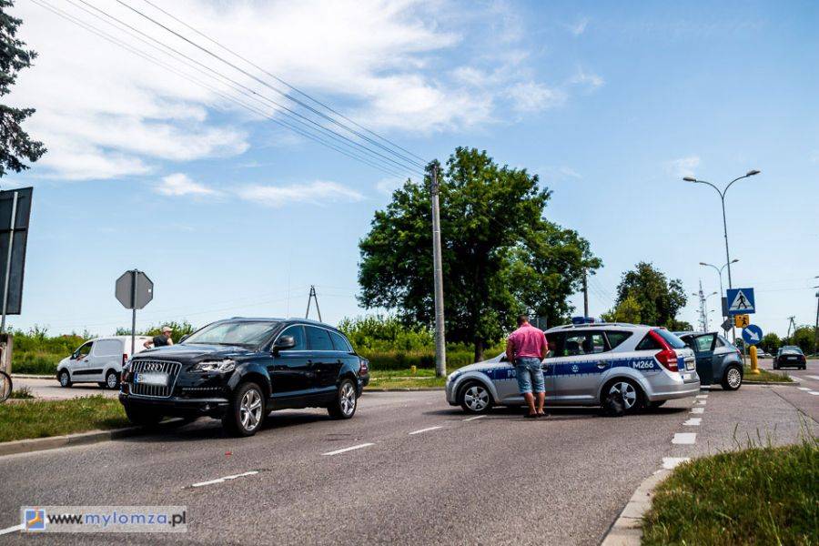 Potrącenie pieszego na Szosie Zambrowskiej [FOTO]