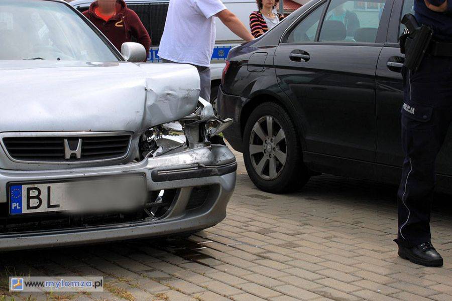 Kolizje na ulicach. Policja apeluje o ostrożność [FOTO]