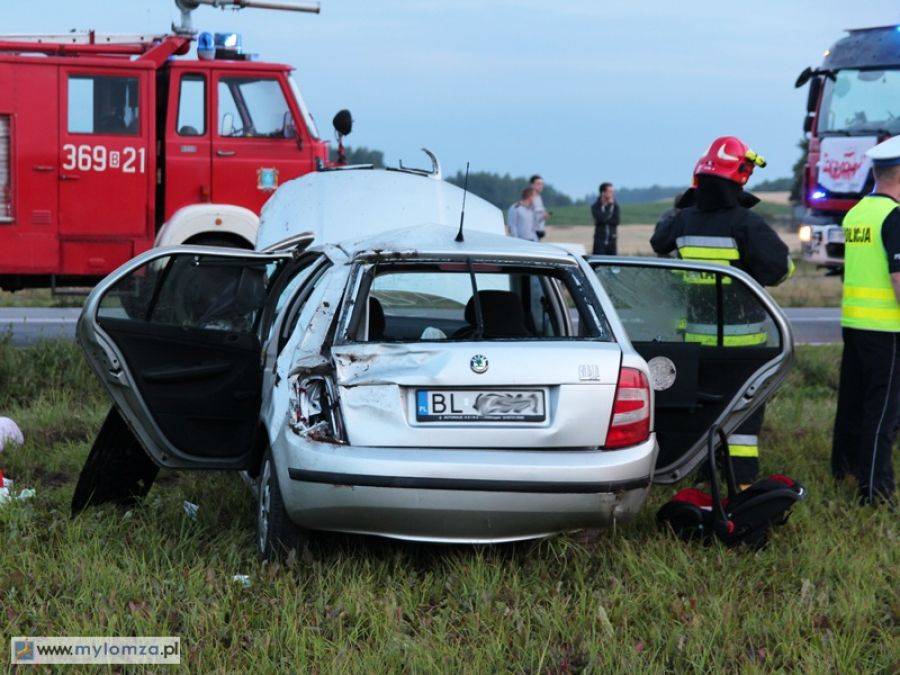 Kobieta z dwójką dzieci dachowała koło Jedwabnego [FOTO]