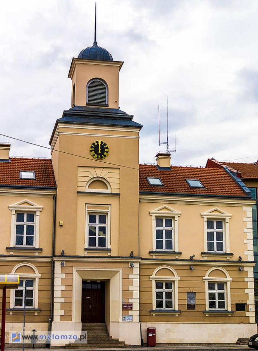 W sobotę nieczynne sklepy, a w piątek urzędy (niektóre)