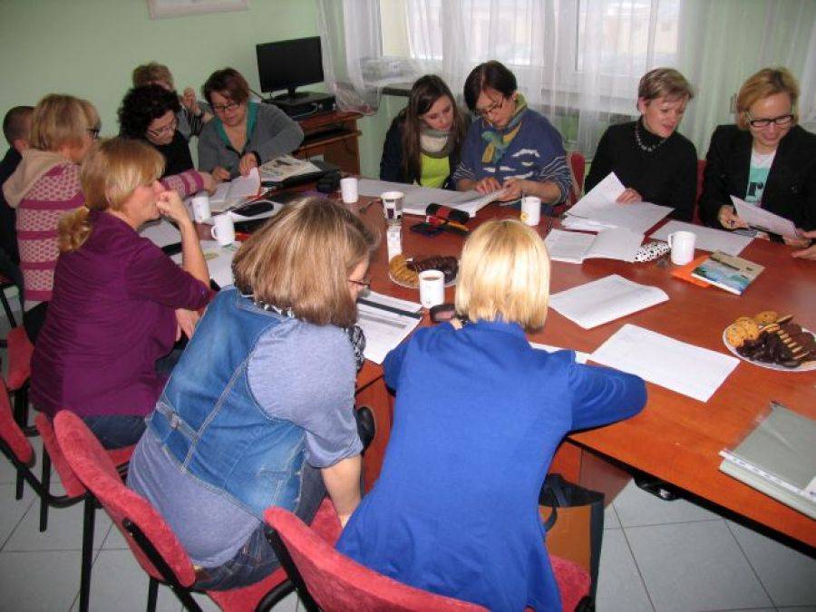 Kompleksowe wspomaganie szkół i przedszkoli z powiatu łomżyńskiego w projekcie POKL 