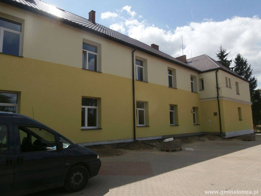Trwają prace termomodernizacyjne w Szkole Podstawowej w Jarnutach