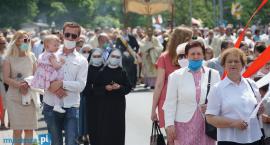 Pandemia koronawirusa nie zatrzymała procesji Bożego Ciała [VIDEO i FOTO]