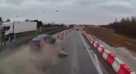Wypadek na trasie S8 w kierunku Białegostoku [VIDEO]
