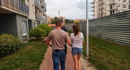 Łomża. Skradzione przedmioty chowali w dziecięcym wózku [FOTO]