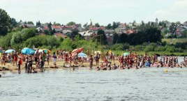 Bakterie w Narwi. Do odwołania obowiązuje zakaz kąpieli na plaży w Łomży
