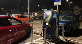 Bezpłatna ładowarka do aut elektrycznych przy Lidlu w Łomży - kiedy ruszy?