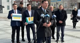 Wiceminister rolnictwa wspiera kandydatów Trzeciej Drogi na Starym Rynku w Łomży [VIDEO i FOTO]