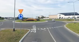 Nocne wyścigi i drifting na celowniku. Radny wnioskuje o poprawę bezpieczeństwa przy rondzie