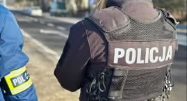Z okna na drzewo i za kratki. Fiasko brawurowej ucieczki poszukiwanego 30-latka