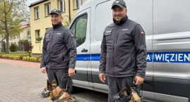 Po 10 latach służby idzie na emeryturę. Zakład Karny w Czerwonym Borze żegna Arona